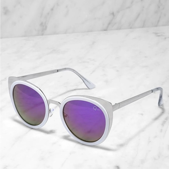 Quay Girly Talk Sunglasses - Picture 4 of 16